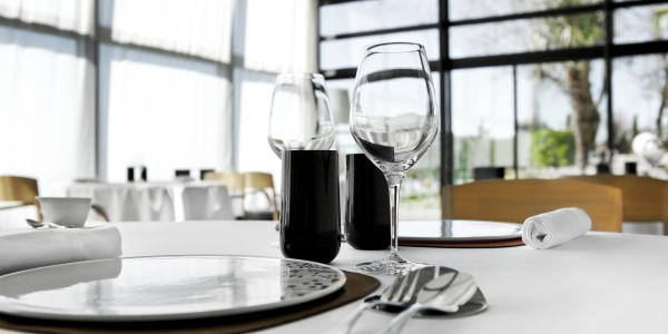Tramitación de Licencias Apertura / Actividad y Permisos en Zaragoza · Permisos de Apertura Restaurantes